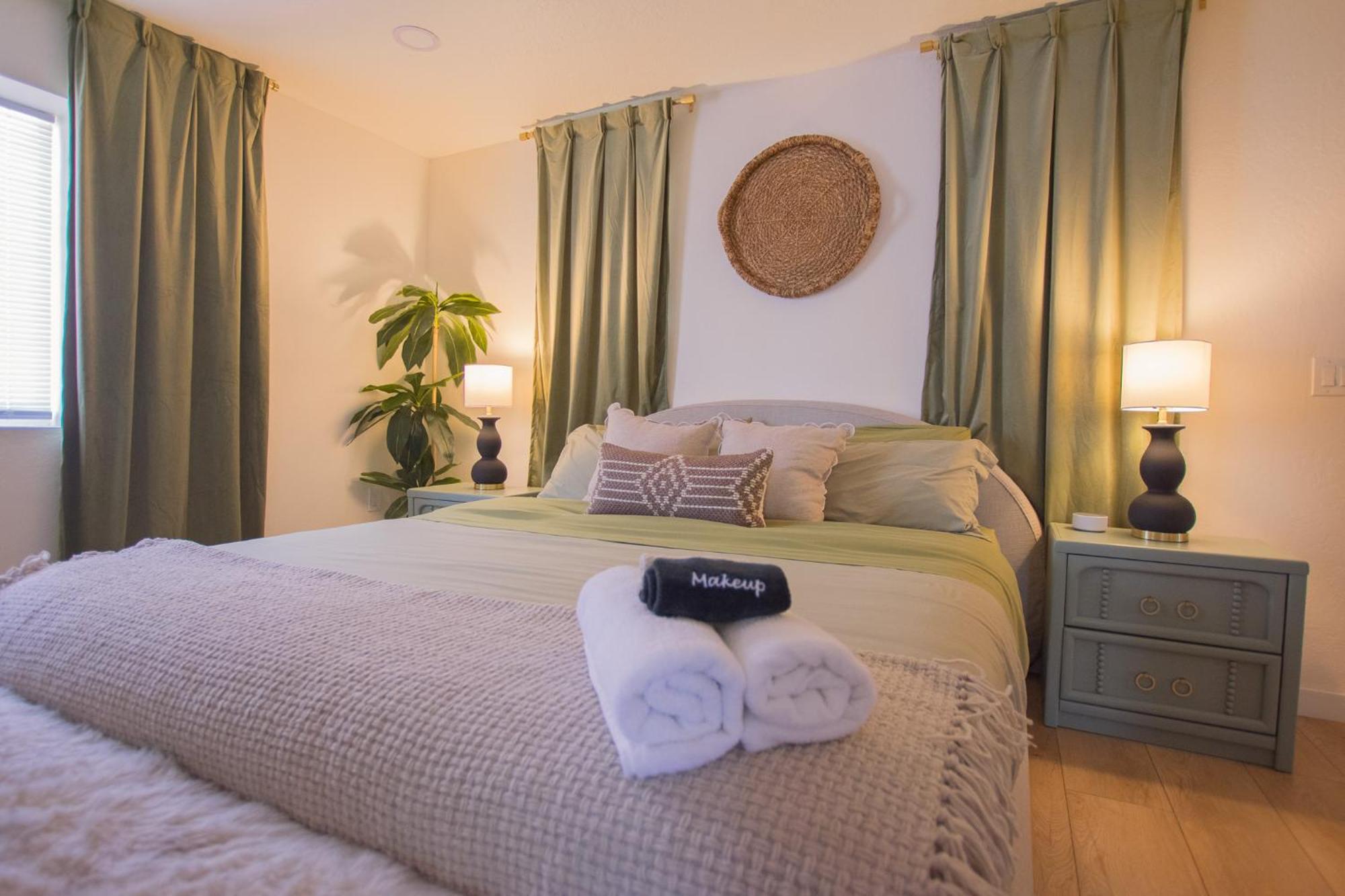 Bohemian Chic An Eclectic Escape-Hot Tub-Pet Friendly-No Pet Fees! Villa Albuquerque Luaran gambar